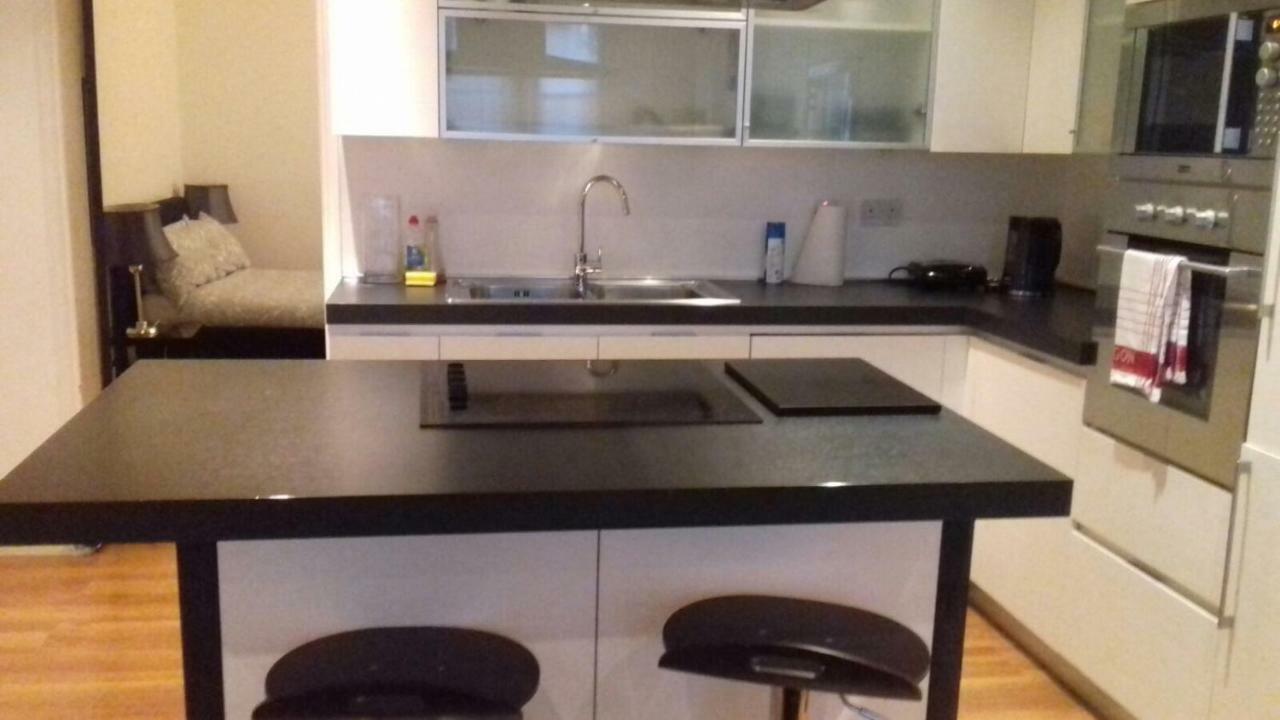 דירות לונדון Stylish 1 Bed In Earls Court מראה חיצוני תמונה
